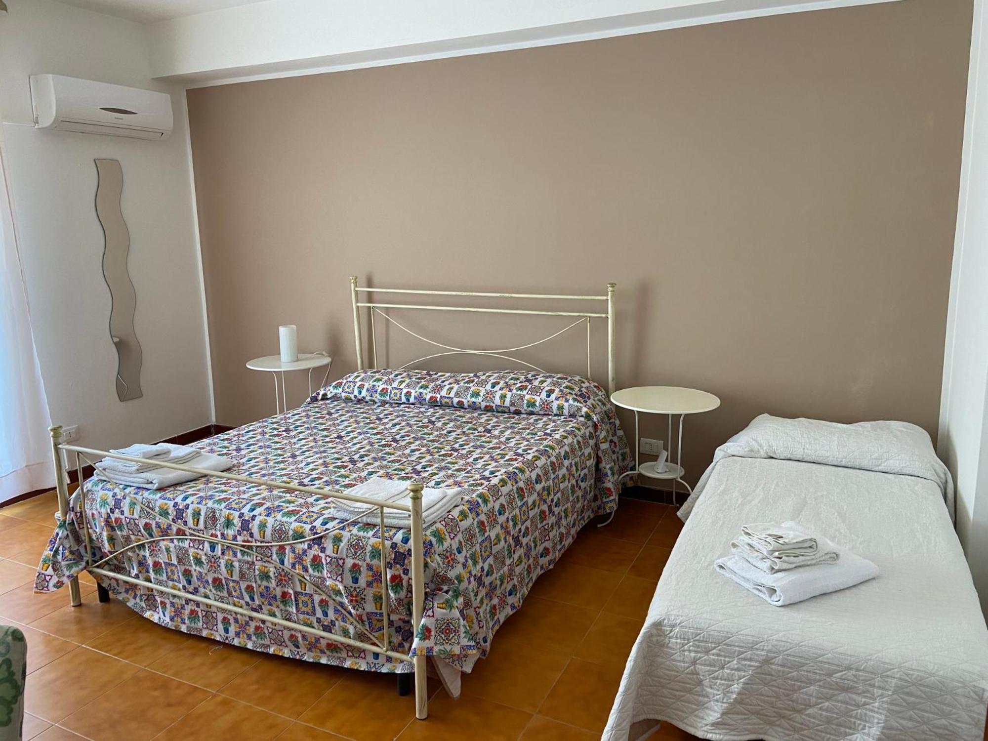 Dragonfly Rooms New Трапані Екстер'єр фото